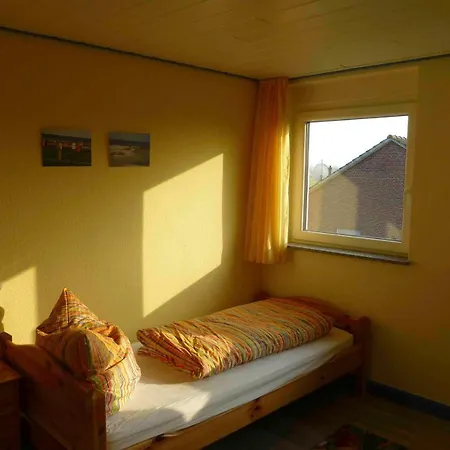 Holiday home Ferienhaus Sandstrandhooper *